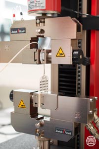 Prüflösung für implantierbare Neuroelektroden